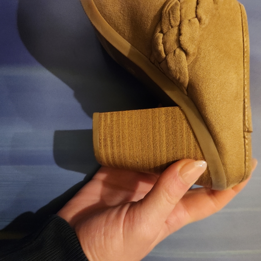 Braided Clog Booties - Picture 3 of 3